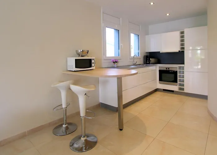 Villa Leon Inmo Olivia - 10039 Empuriabrava